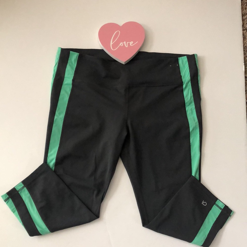 Gapfit Black Cropped Green Striped Leggings